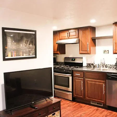1 Bed Apt - Amazing Location 1 Block To Carson St Pittsburgh Exterior photo