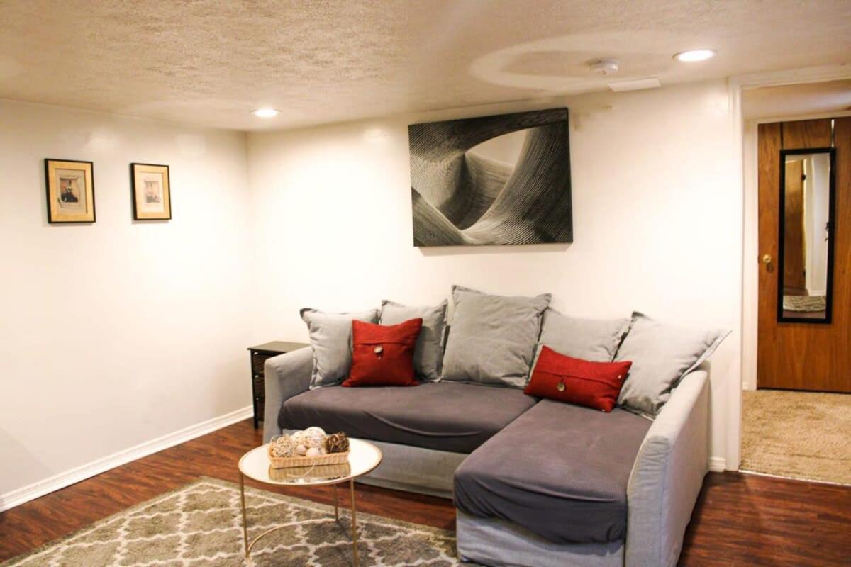 1 Bed - Amazing Location 1 Block To Carson St Appartement